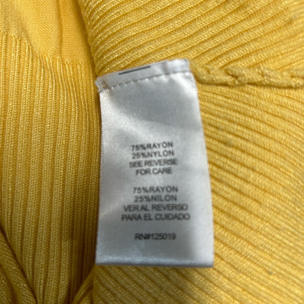 Cardigan yellow two piece sweater set, Size S - Picture 6 of 6
